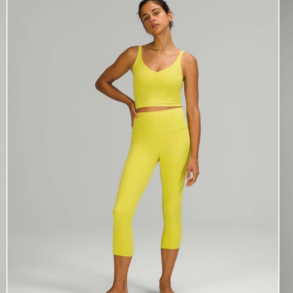 Yellow serpentine size 4 align legging and 8 align top!